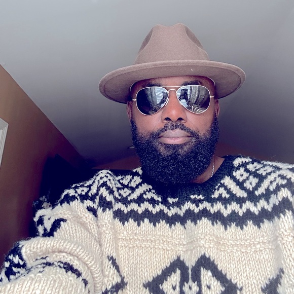 Meet your Posher, Wayne - Picture 1 of 1